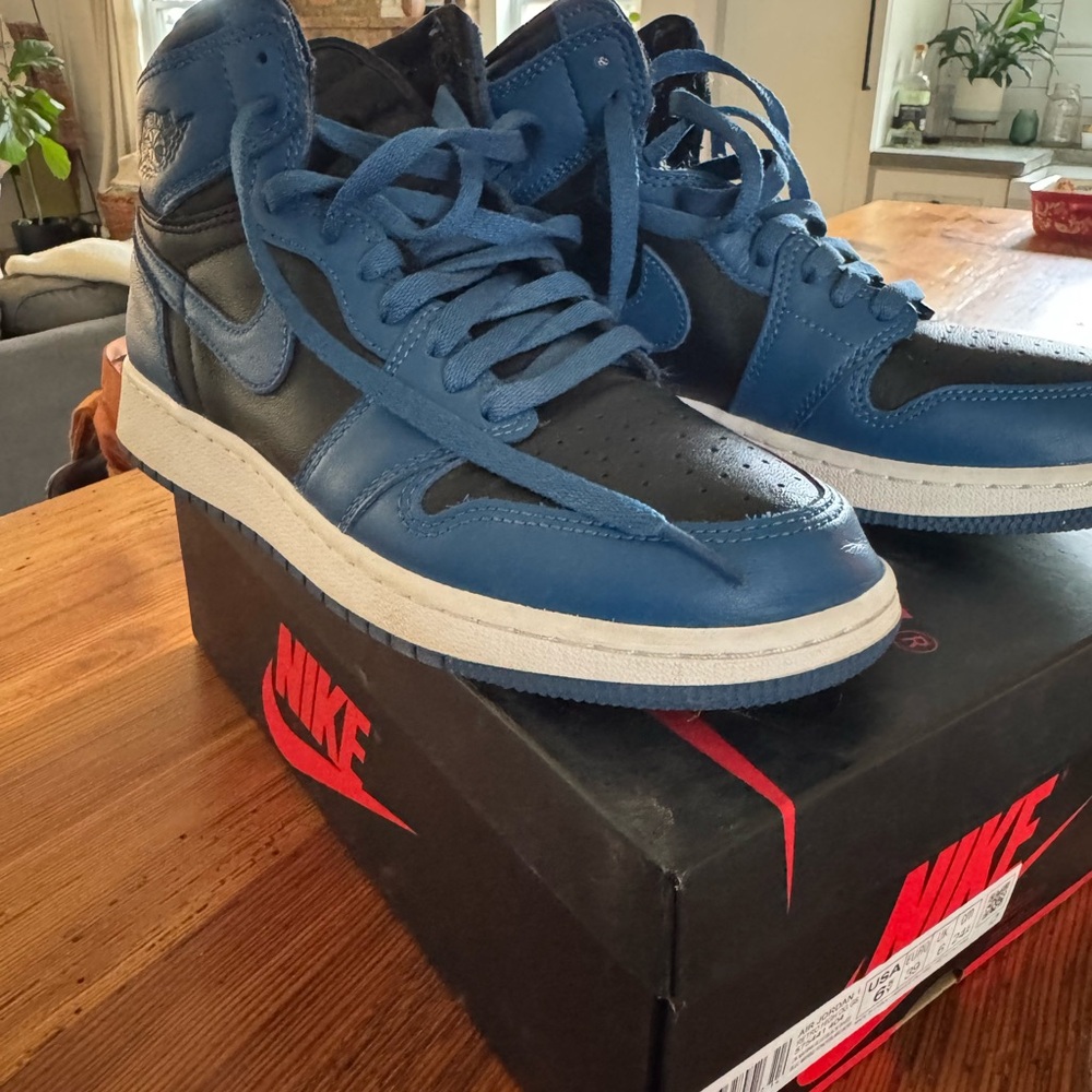 Jordan 1 Retro High OG Marina Blue